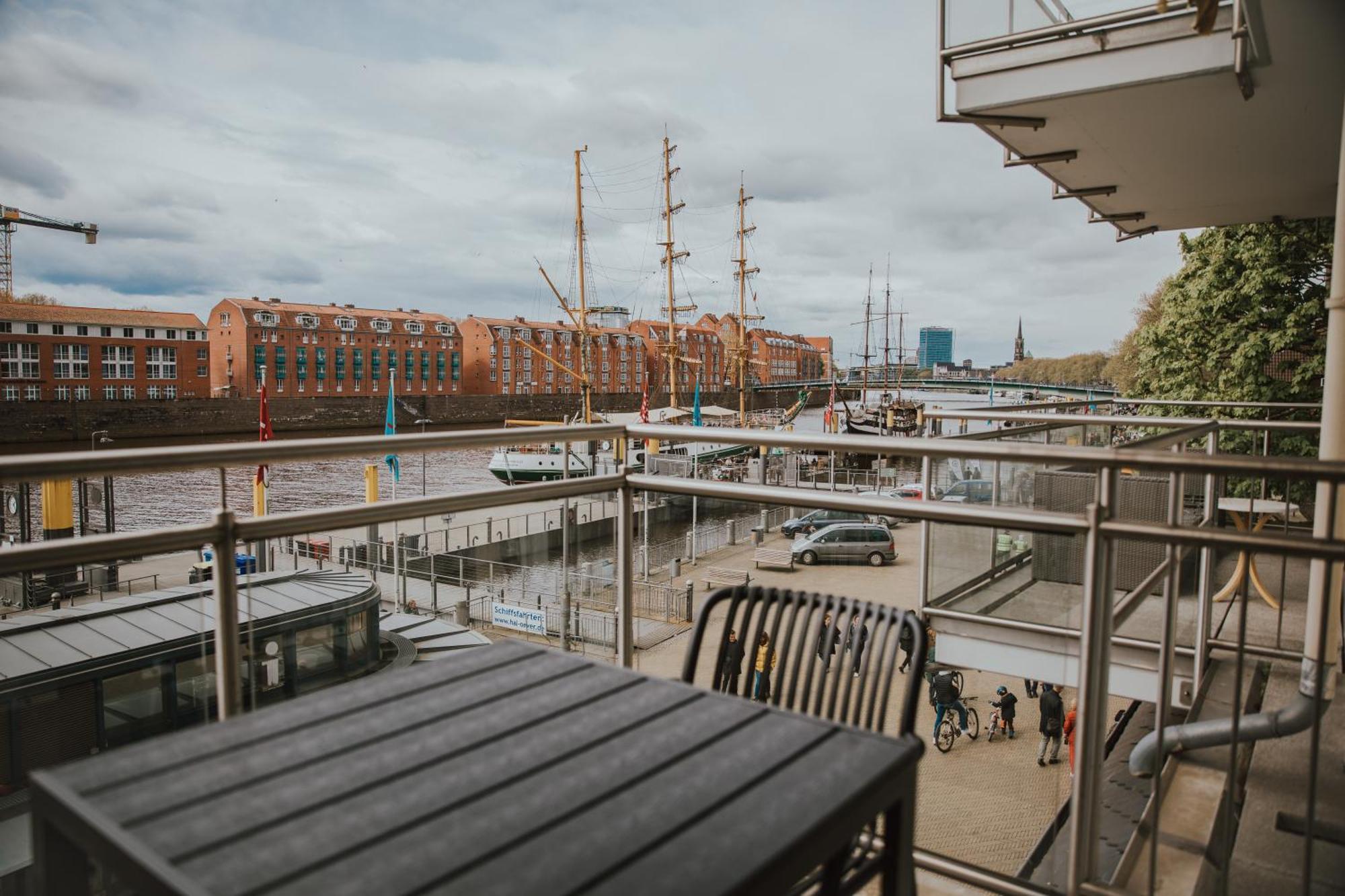 Moderne Wohnung Mit Weserblick Und Uferpromenade Bremen Exterior photo